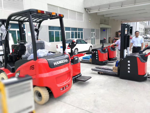 廣州南新制藥公司采購杭州叉車案例 廣州南新制藥公司采購杭州叉車案例